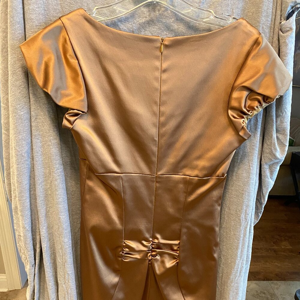 Nicole Miller Collection low neck half sleeve bronze cocktail dress Size 6 - Picture 4 of 10